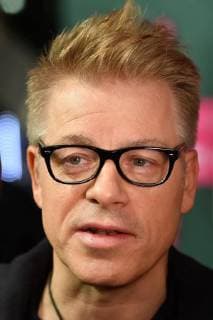 Michael MITTERMEIER (Comedian), Einzelbild,angeschnittenes Einzelmotiv,Portraet,Portrait,Porträt. Weltpremiere BURG SCHRECKENSTEIN, Roter Teppich,Red Carpet am 03.12.2017.