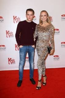 Bilder des Tages Jenny Elvers und ihr Sohn Paul bei der Kinky Boots Musical Premiere am 3.12.2017 in Hamburg Kinky Boots Musical Premiere in Hamburg, 2017