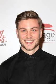 Jannik Schümann bei der Kinky Boots Musical Premiere am 3.12.2017 in Hamburg Kinky Boots Musical Premiere in Hamburg, 2017