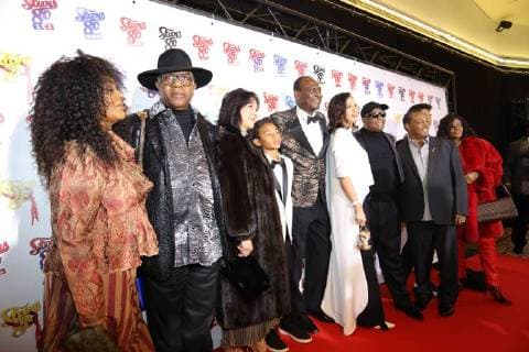 Kool and the Gang NEWS: Avant premiere STARS 80, La suite - Paris - 05 12 2017 CleaCastel Panoramic 