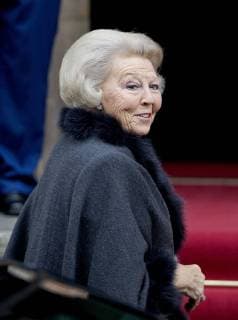 06-12-2017 Amsterdam Princess Beatrix arrive for the Prince Claus award 2017 in Amsterdam. Brazilian filmmaker and rights activist Vincent Carelli and the Chinese designer new media and environmental activist Ma Jun received the award.  Copyright: xPPE NIEBOERx