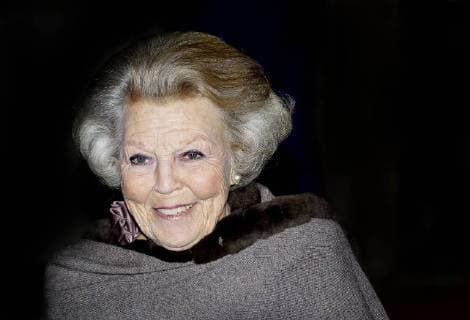 06-12-2017 Amsterdam Princess Beatrix leaving the Prince Claus award 2017 in Amsterdam. Brazilian filmmaker and rights activist Vincent Carelli and the Chinese designer new media and environmental activist Ma Jun received the award.  Copyright: xPPE poolx