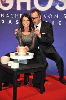 Gerit Kling und ihr Ehemann Wolfram Becker bei der Ghost - Das Musical Premiere am 7.12.2017 in Berlin Ghost - Das Musical Premiere am 7.12.2017 in Berlin