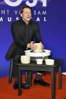Bruno Eyron bei der Gala-Premiere von Ghost - Das Musical im Stage Theater des Westens. Berlin, 07.12.2017
