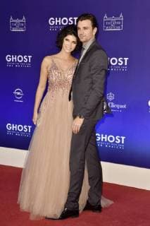 Micaela Schäfer mit Freund Felix Steiner bei der Gala-Premiere von Ghost - Das Musical im Stage Theater des Westens. Berlin, 07.12.2017
