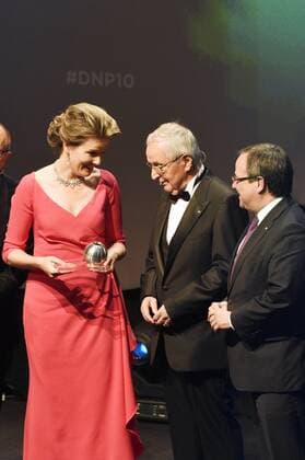 Königin Mathilde von Belgien, Klaus Töpfer und Armin Laschet bei der Verleihung des 10. Deutschen Nachhaltigkeitspreises 2017 im Maritim Hotel. Düsseldorf, 08.12.2017