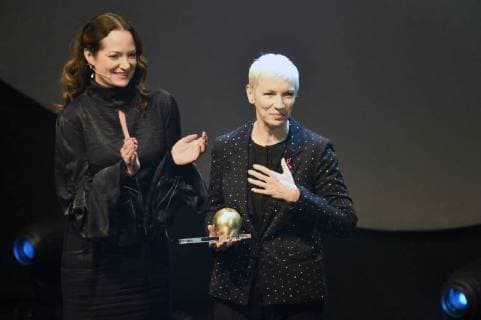 Natalia Wörner und Annie Lennox bei der Verleihung des 10. Deutschen Nachhaltigkeitspreises 2017 im Maritim Hotel. Düsseldorf, 08.12.2017