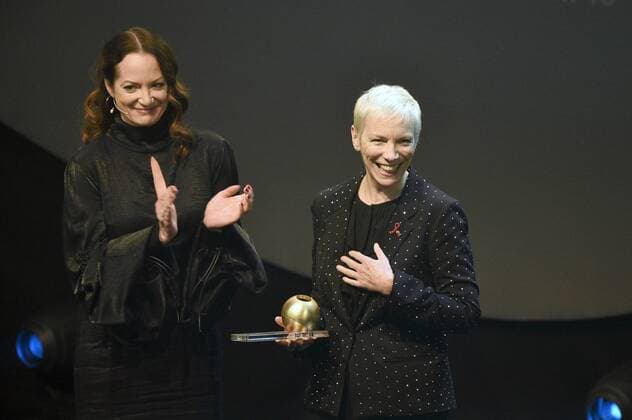 Bilder des Tages Natalia Wörner und Annie Lennox bei der Verleihung des 10. Deutschen Nachhaltigkeitspreises 2017 im Maritim Hotel. Düsseldorf, 08.12.2017