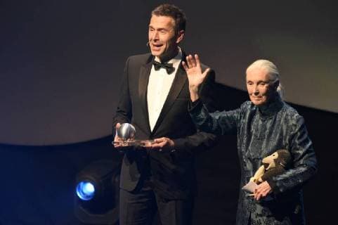 Dirk Steffens und Jane Goodall bei der Verleihung des 10. Deutschen Nachhaltigkeitspreises 2017 im Maritim Hotel. Düsseldorf, 08.12.2017 *** Dirk Steffens and Jane Goodall at the presentation of the 10 German Sustainability Award 2017 at the Maritim Hotel Düsseldorf 08 12 2017 Foto:xF.xKernx xFuturexImage
