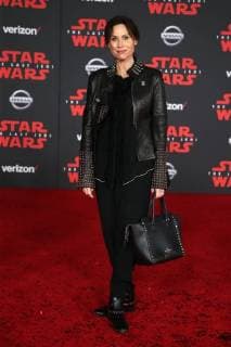 LOS ANGELES, CA - DECEMBER 9: Minnie Driver at the World Premiere of LucasfilmÕs Star Wars: The Last Jedi at The Shrine Auditorium in Los Angeles, California on December 9, 2017. Copyright: xFayexSadoux