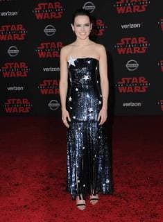 December 9, 2017 - Los Angeles, CA, U.S. - 09 December 2017 - Los Angeles, California - Daisy Ridley. Premiere Of Disney Pictures And Lucasfilm s Star Wars: The Last Jedi held at The Shrine Auditorium in Los Angeles Photo Credit: AdMedia Los Angeles U.S. - ZUMAa123 20171209_zaa_a123_003 Copyright: xBirdiexThompsonx