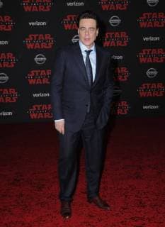 December 9, 2017 - Los Angeles, CA, U.S. - 09 December 2017 - Los Angeles, California - Benicio Del Toro. Premiere Of Disney Pictures And Lucasfilm s Star Wars: The Last Jedi held at The Shrine Auditorium in Los Angeles Photo Credit: AdMedia Los Angeles U.S. - ZUMAa123 20171209_zaa_a123_085 Copyright: xBirdiexThompsonx