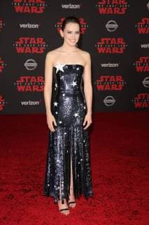 Daisy Ridley at the World Premiere of Lucasfilm s Star Wars: The Last Jedi held at the Shrine Auditorium in Los Angeles, CA, December 9, 2017.  Copyright: xJosephxMartinezx 33492_116JM