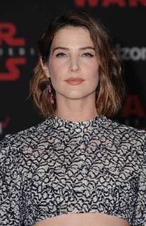 December 9, 2017 - Los Angeles, CA, U.S. - 09 December 2017 - Los Angeles, California - Colbie Smulders. Premiere Of Disney Pictures And Lucasfilm s Star Wars: The Last Jedi held at The Shrine Auditorium in Los Angeles Photo Credit: AdMedia Los Angeles U.S. - ZUMAa123 20171209_zaa_a123_168 Copyright: xBirdiexThompsonx