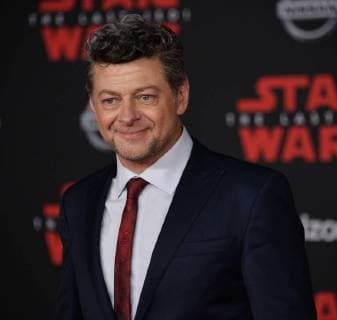 Cast member Andy Serkis attends the premiere of the sci-fi motion picture fantasy Star Wars: The Last Jedi at the Shrine Auditorium in Los Angeles on December 9, 2017. Storyline: Having taken her first steps into the Jedi world, Rey joins Luke Skywalker on an adventure with Leia, Finn and Poe that unlocks mysteries of the Force and secrets of the past.  LAP2017120928 JIMxRUYMEN