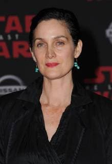 December 9, 2017 - Los Angeles, CA, U.S. - 09 December 2017 - Los Angeles, California - Carrie Anne Moss. Premiere Of Disney Pictures And Lucasfilm s Star Wars: The Last Jedi held at The Shrine Auditorium in Los Angeles Photo Credit: AdMedia Los Angeles U.S. - ZUMAa123 20171209_zaa_a123_235 Copyright: xBirdiexThompsonx