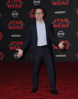 December 9, 2017 - Los Angeles, CA, U.S. - 09 December 2017 - Los Angeles, California - Zach Braff. Premiere Of Disney Pictures And Lucasfilm s Star Wars: The Last Jedi held at The Shrine Auditorium in Los Angeles Photo Credit: AdMedia Los Angeles U.S. - ZUMAa123 20171209_zaa_a123_259 Copyright: xBirdiexThompsonx