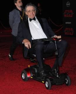 December 9, 2017 - Los Angeles, CA, U.S. - 09 December 2017 - Los Angeles, California - Peter Mayhew. Premiere Of Disney Pictures And Lucasfilm s Star Wars: The Last Jedi held at The Shrine Auditorium in Los Angeles Photo Credit: AdMedia Los Angeles U.S. - ZUMAa123 20171209_zaa_a123_278 Copyright: xBirdiexThompsonx