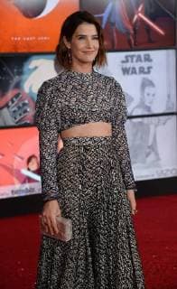 Actress Cobie Smulders attends the premiere of the sci-fi motion picture fantasy Star Wars: The Last Jedi at the Shrine Auditorium in Los Angeles on December 9, 2017. Storyline: Having taken her first steps into the Jedi world, Rey joins Luke Skywalker on an adventure with Leia, Finn and Poe that unlocks mysteries of the Force and secrets of the past.  LAP20171209209 JIMxRUYMEN