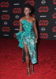 Premiere Of Disney Pictures And Lucasfilm s Star Wars: The Last Jedi a Los Angeles. 09 December 2017 - Los Angeles, California - Lupita Nyong o. Premiere Of Disney Pictures And Lucasfilm s Star Wars: The Last Jedi held at The Shrine Auditorium in Los Angeles Photo Credit: Birdie Thompson AdMedia 222910 2017-12-09 CA Los Angeles Etats-Unis  Copyright: xAdMediax STAR_222910_007