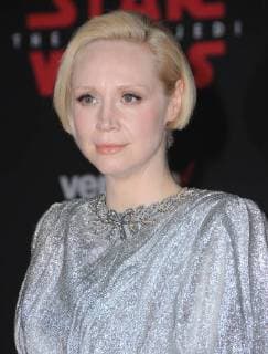 Premiere Of Disney Pictures And Lucasfilm s Star Wars: The Last Jedi a Los Angeles. 09 December 2017 - Los Angeles, California - Gwendoline Christie. Premiere Of Disney Pictures And Lucasfilm s Star Wars: The Last Jedi held at The Shrine Auditorium in Los Angeles Photo Credit: Birdie Thompson AdMedia 222910 2017-12-09 CA Los Angeles Etats-Unis  Copyright: xAdMediax STAR_222910_014