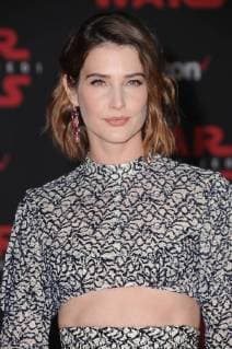Premiere Of Disney Pictures And Lucasfilm s Star Wars: The Last Jedi a Los Angeles. 09 December 2017 - Los Angeles, California - Colbie Smulders. Premiere Of Disney Pictures And Lucasfilm s Star Wars: The Last Jedi held at The Shrine Auditorium in Los Angeles Photo Credit: Birdie Thompson AdMedia 222910 2017-12-09 CA Los Angeles Etats-Unis  Copyright: xAdMediax STAR_222910_034