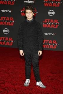 Gaten Matarazzo bei der Star Wars: The Last Jedi Film Premiere am 9.12.2017 in Los Angeles Star Wars: The Last Jedi World Premiere in Los Angeles, 2017