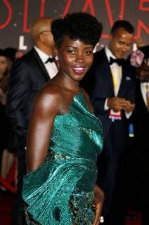 Lupita Nyong o bei der Star Wars: The Last Jedi Film Premiere am 9.12.2017 in Los Angeles Star Wars: The Last Jedi World Premiere in Los Angeles, 2017