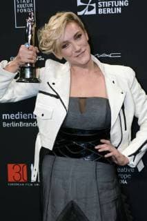 Alexandra Borbely mit dem Preis für die besten Schauspielerin in Testrol es lelekrol Körper und Seele bei der Verleihung des 30. Europäischen Filmpreises 2017 im Haus der Berliner Festspiele. Berlin, 09.12.2017