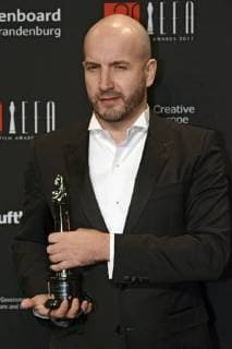 Evgueni Galperine mit dem Preis für die beste Musik in Nelyubov Loveless bei der Verleihung des 30. Europäischen Filmpreises 2017 im Haus der Berliner Festspiele. Berlin, 09.12.2017