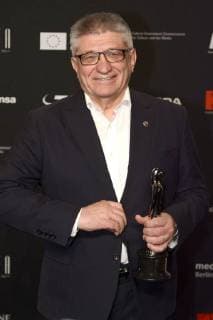 Alexander Sokurov Alexander Sokurow mit dem Preis für sein Lebenswerk bei der Verleihung des 30. Europäischen Filmpreises 2017 im Haus der Berliner Festspiele. Berlin, 09.12.2017