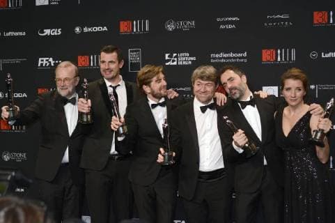 Meinholf Zurhorst, Claes Bang, Ruben Östlund, Philippe Bober, Erik Hemmendorff und Josefin Asberg bei der Verleihung des 30. Europäischen Filmpreises 2017 im Haus der Berliner Festspiele. Berlin, 09.12.2017