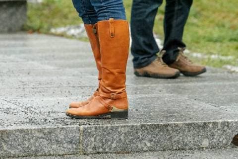 Tallinn, Estonia, 08.12.2017 Shoes, boots, legs, walking, streets. Tallinn Harjumaa Estonia Copyright: xKonstantinxSednevx
