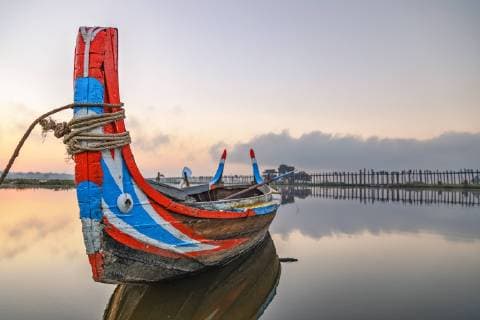 U Bein Bridge, Amarapura, Mandalay, Myanmar, Asia