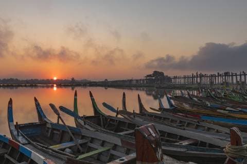 U Bein Bridge, Amarapura, Mandalay, Myanmar, Asia