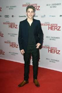 Philip Noah Schwarz bei der Premiere des Kinofilms Dieses bescheuerte Herz im Mathäser Filmpalast. München, 11.12.2017