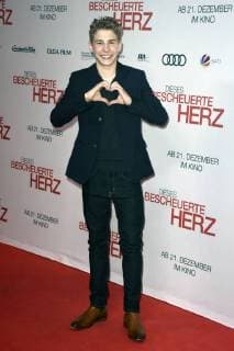 Philip Noah Schwarz bei der Premiere des Kinofilms Dieses bescheuerte Herz im Mathäser Filmpalast. München, 11.12.2017