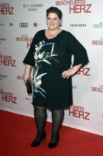 Nadine Wrietz bei der Premiere des Kinofilms Dieses bescheuerte Herz im Mathäser Filmpalast. München, 11.12.2017