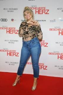 Sarina Nowak, Model Special Screening zur Premiere von dieses bescheuerte Herz, nach einer wahren Geschichte im Kino Zoo Palast in Berlinam 12.12.2017