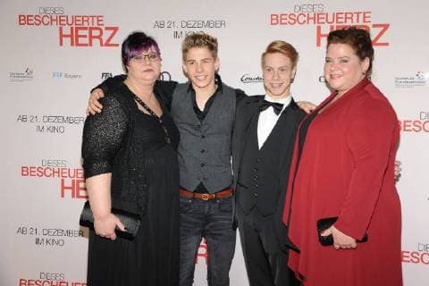 Debbie Wyrich (Mutter von Daniel), Philip Noah Schwarz, Daniel Meyer, Nadine Wrietz Special Screening zur Premiere von dieses bescheuerte Herz, nach einer wahren Geschichte im Kino Zoo Palast in Berlinam 12.12.2017