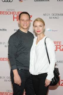 Vinzenz Kiefer mit Ehefrau Masha Tokareva Special Screening zur Premiere von dieses bescheuerte Herz, nach einer wahren Geschichte im Kino Zoo Palast in Berlinam 12.12.2017