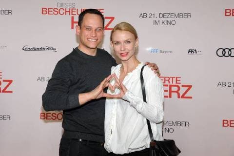 Vinzenz Kiefer mit Ehefrau Masha Tokareva Special Screening zur Premiere von dieses bescheuerte Herz, nach einer wahren Geschichte im Kino Zoo Palast in Berlinam 12.12.2017