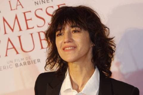 La Promesse de l Aube Premiere in Paris Charlotte Gainsbourg CELEBRITES : Avant Premiere la Promesse de l Aube - Paris - 12 12 2017 MichaelBaucher Panoramic 