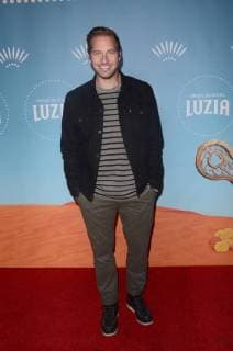 LOS ANGELES - DEC 12: Ryan Hansen at the Cirque du Soleil Presents LA Premiere Event Of Luzia at the Dodger Stadium on December 12, 2017 in Los Angeles, CA  Copyright: xHPAx xIPAx xHutchinsxPhotox