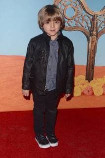 LOS ANGELES - DEC 12: Jeremy Maguire at the Cirque du Soleil Presents LA Premiere Event Of Luzia at the Dodger Stadium on December 12, 2017 in Los Angeles, CA  Copyright: xHPAx xIPAx xHutchinsxPhotox