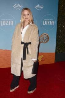 LOS ANGELES - DEC 12: Mena Suvari at the Cirque du Soleil Presents LA Premiere Event Of Luzia at the Dodger Stadium on December 12, 2017 in Los Angeles, CA  Copyright: xHPAx xIPAx xHutchinsxPhotox