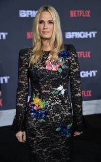 Actress Molly Sims attends the premiere of the sci-fi motion picture thriller Bright at the Regency Village Theatre in the Westwood section of Los Angeles on December 13, 2017. Storyline: Set in a world where mystical creatures live side by side with humans. A human cop is forced to work with an Orc to find a weapon everyone is prepared to kill for.  LAP2017121368 JIMxRUYMEN