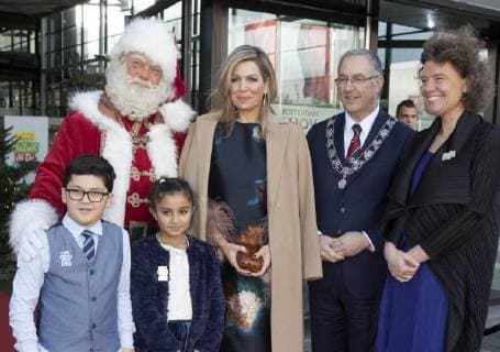 14-12-2017 Rotterdam Queen Maxima with Ahmed Aboutaleb arriving for the Christmas Music Gala in Ahoy in Rotterdam. All winning classes of the AvroTros tv program Lang Leve de Muziek Show performed in the largest schoolband in The Netherlands.  Copyright: xPPE WERFx