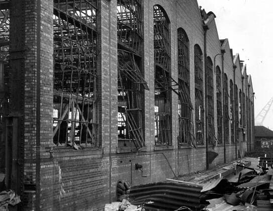 A factory destroyed by direct hit from German bombs., London United Kingdom England Copyright: Topfoto  !ACHTUNG AUFNAHMEDATUM GESCHÄTZT! UnitedArchives1323194