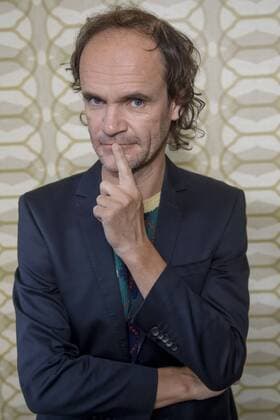 Olaf Schubert (geb. 7. November 1967 in Plauen) ist als Kunstfigur ein Alter Ego des Dresdner Comedians und Musikers Michael Haubold - aufgenommen in Dresden.